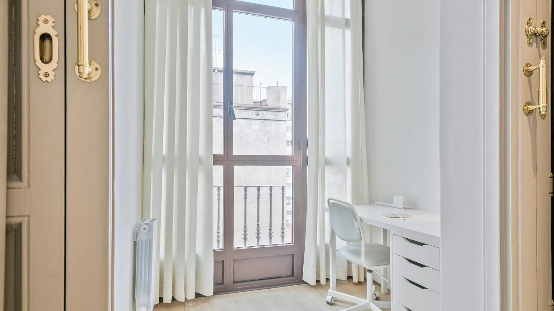 Ola Living Balmes Apartment Barcelona 0*,  Spain