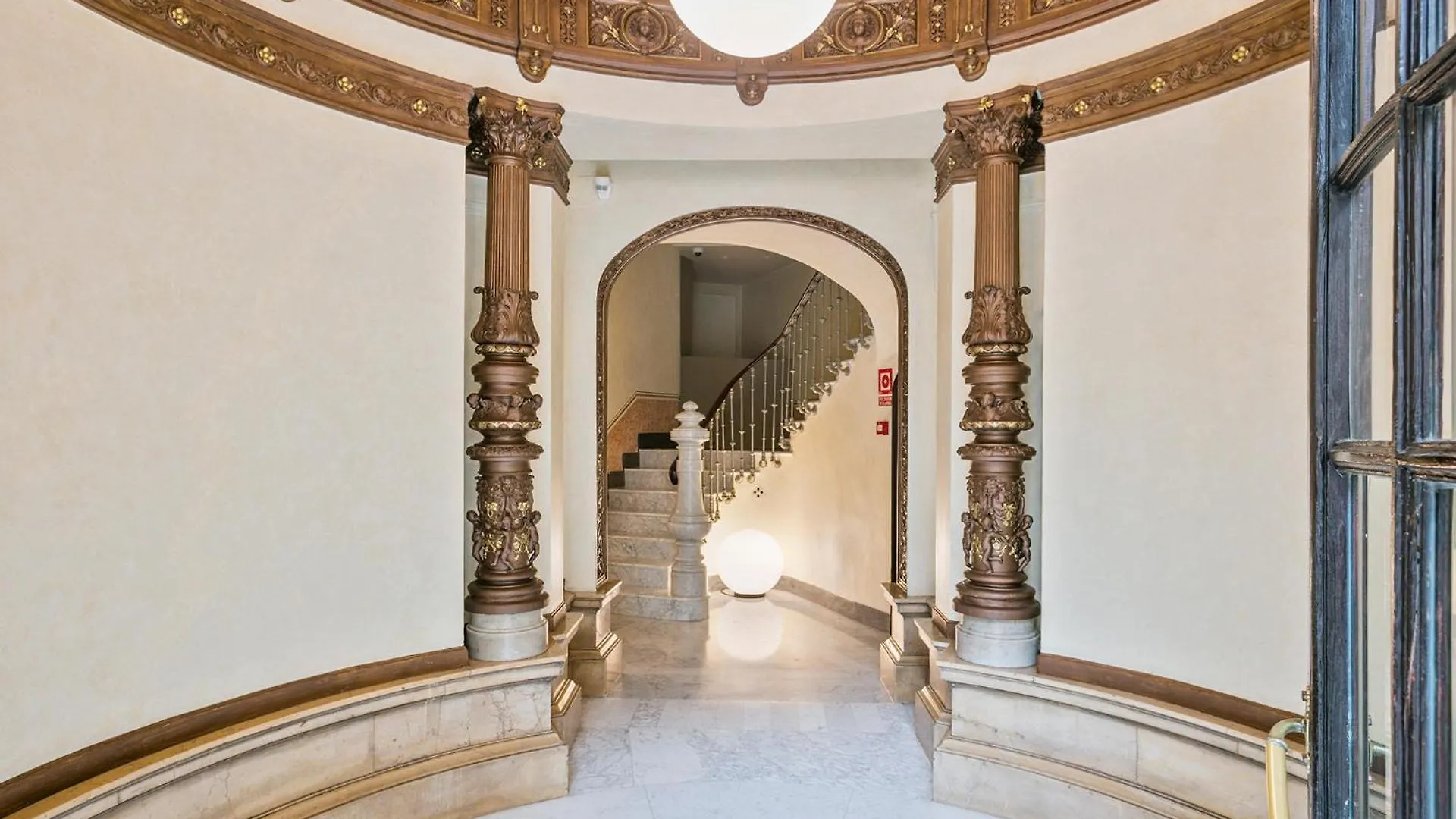 Ola Living Balmes Apartment Barcelona