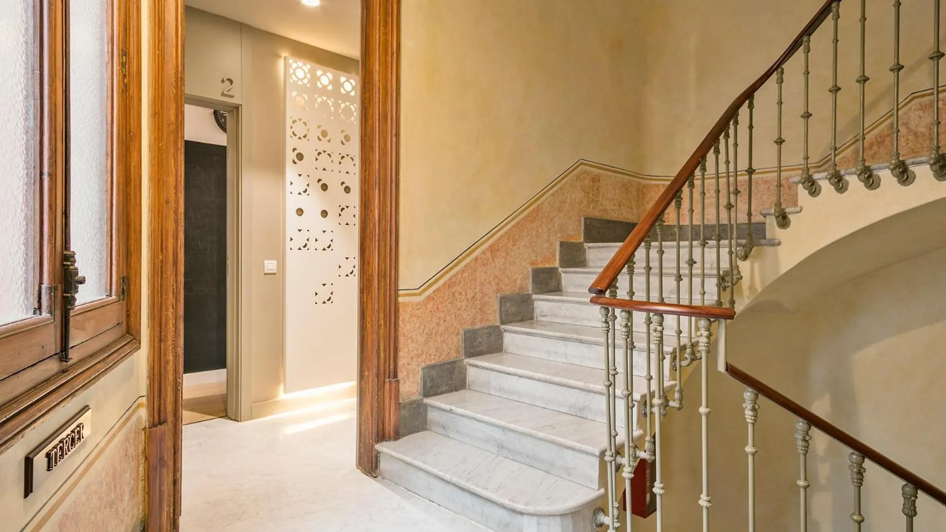 Ola Living Balmes Apartment Barcelona